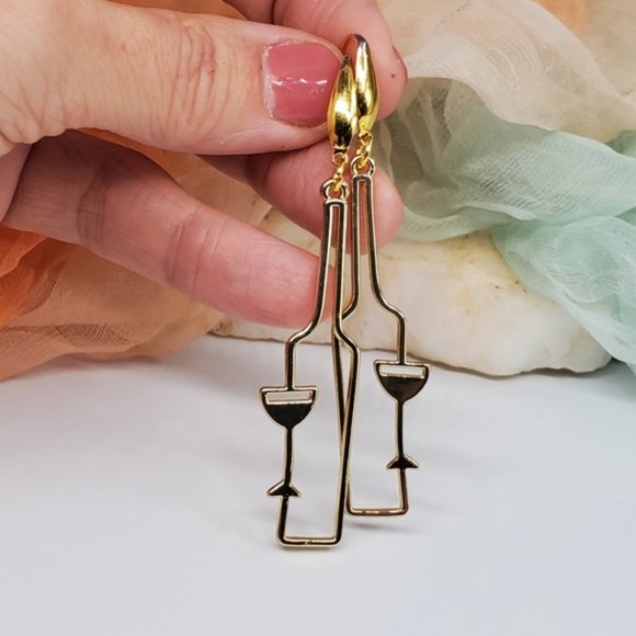 Hypoallergenic Jewelry Wine Glass Bottle 🍼 😋 Gold Earrings Wine Lover - Picture 3 of 6